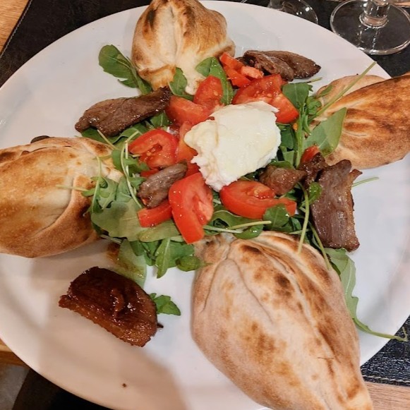 Pizza Etoile à la truffe et magret de canard